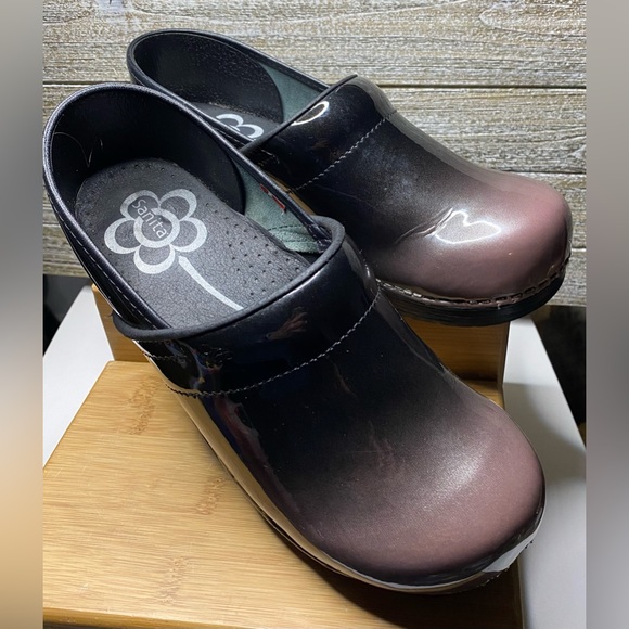 Sanita Pink ombré Patent Clogs Size 9 - Picture 3 of 10